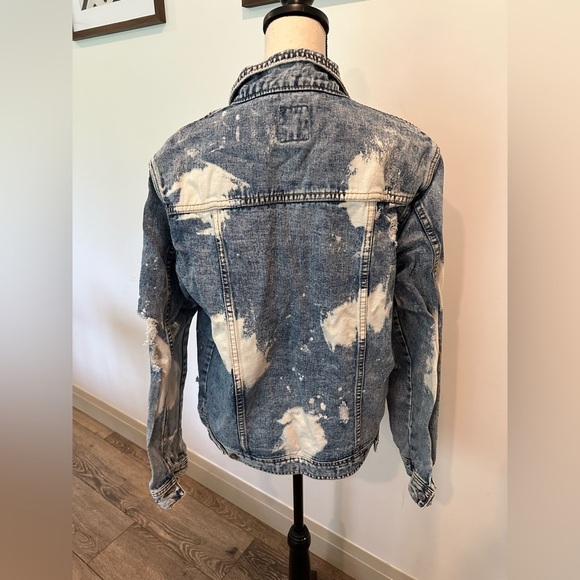 Urban Heritage Festival Acid Wash Distressed Jean Trucker 90s Style Jacket  M - Picture 8 of 12